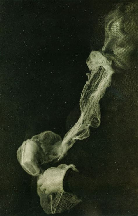 Spirit Photography Ectoplasm - What Is Ectoplasm