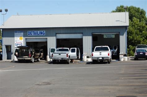 Splash Car Wash & Detailing is located in Lewiston, Idaho, and was founded in 1994. At this location, Splash Car Wash & Detailing employs approximately 35 people. This business is working in the following industry: Car repair. Annual sales for Splash Car Wash & Detailing are around USD 1,193,920.. 