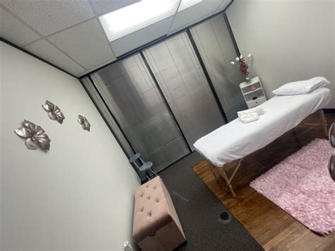 Highly recommended!!" Top 10 Best Reflexology in Houston, TX - November 2023 - Yelp - Midtown Reflexology, Cloud 9 Foot Spa Houston, Heights Reflexology, Ella Foot Spa, Memorial Heights Reflexology, Oasis Massage Salon, Green Reflexology, Amore Reflexology, A+ Foot Massage, We Are Thai Massage.. 