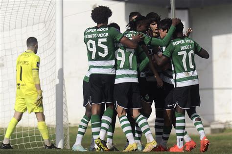 Sporting zerozero. The final was played at the Estádio Nacional in Oeiras, and opposed two Primeira Liga sides Porto and Sporting CP. As the inaugural final match finished 1–1, [3] [4] [5] the final was replayed four days later at the same venue with the Dragões defeating the Leões 2–0 to claim their tenth Taça de Portugal. 