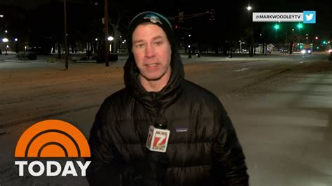 Sports Reporter’s Cranky Weather Coverage Goes Viral - YouTube