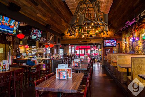  HQ Nashville: Nashville Sports Bar, District Downtown Bar, Arcade, Restaurant . 
