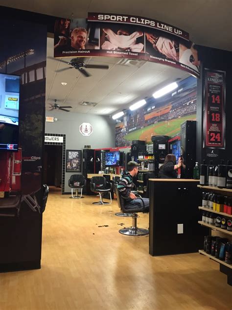 Sports clips barber. Whether you’re a professional athlete or a weekend warrior, looking your best on and off the field is essential. One way to achieve that is by getting a haircut that not only suits... 