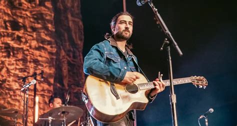 Noah is no stranger to success in Australia. His 2018 collaboration with Julia Michaels, “Hurt Somebody,” was the most played song on Australian radio in 2018, and his 2023 album Stick Season (We’ll All Be Here Forever) landed his highest ever ARIA albums chart at #13. Last month, Kahan announced Europe and North America legs of his We’ll ….