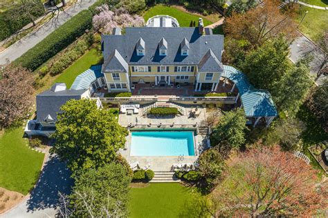 Spring Valley’s Piggly Wiggly estate sells for $7.3 million