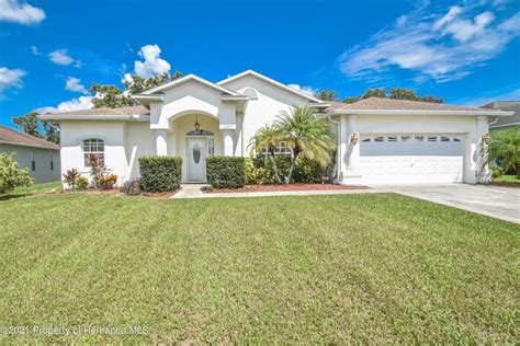 Spring hill fl real estate. Zillow has 917 homes for sale in Spring Hill FL. View listing photos, review sales history, and use our detailed real estate filters to find the perfect place. 