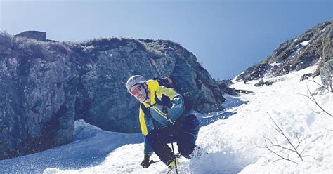 Spring skiing at Tuckerman Ravine long-standing tradition