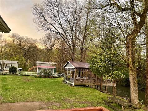  Cabins, Cottages, and Vacation Homes Hot Springs has a large selection of vacation rentals ranging from rustic camping cabins to deluxe homes with a full range of amenities. Many options are in town while others are a few miles away. . 