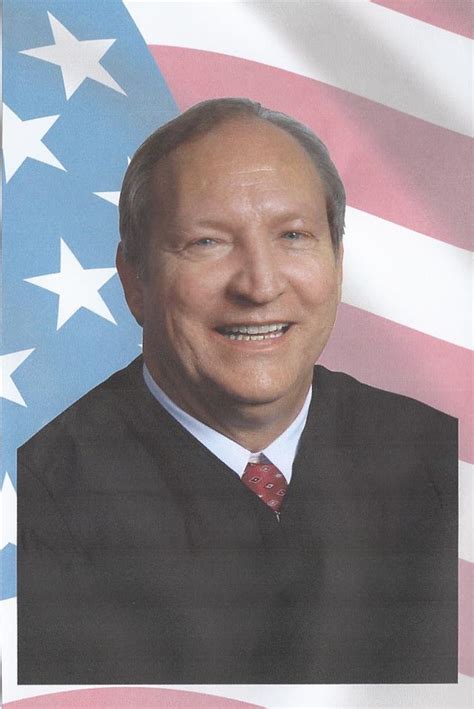 Springhill district judge candidate touts