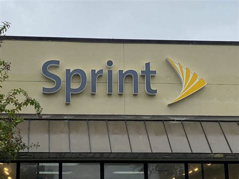 Mar 26, 2015 · Sprint; Virginia; Is Sprint Having an Outage in Virginia Right Now? Sprint is an American telecommunication company that provides Internet in addition to other wireless services. Sprint is the fourth-largest mobile operator in the U.S. serving around 54 million customers as of 2018. It uses 4G LTE, CDMA and EvDO networks. . 