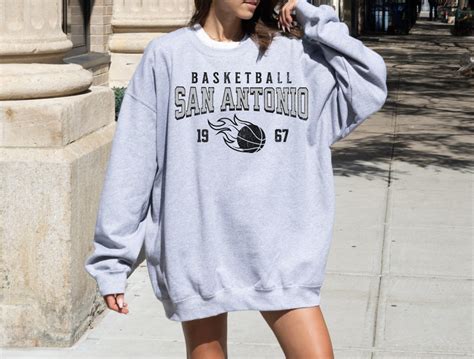 Spurs Pullover - Etsy