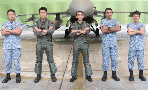 Sq33. SQ33 landed at a remote location at Changi Airport and police escorted Hien Duc out of the plane. The Airport Police Division and Special Operations Command’s K-9 Unit, as well as the Singapore ... 