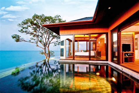 Sri panwa. Sri Panwa is one of Thailand's best properties, perched high atop Cape Panwa and breathtaking views of the southeast tip of Phuket, occupying the entire Cape... 