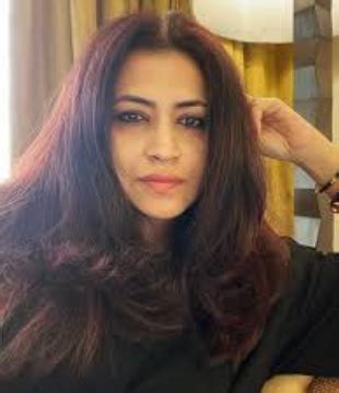 Srishti jha biography examples