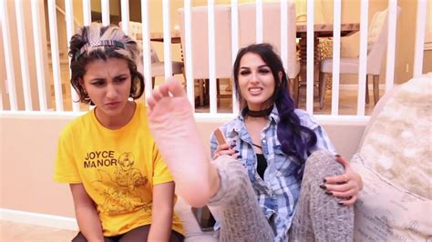 Sssniperwolf feet. Things To Know About Sssniperwolf feet. 