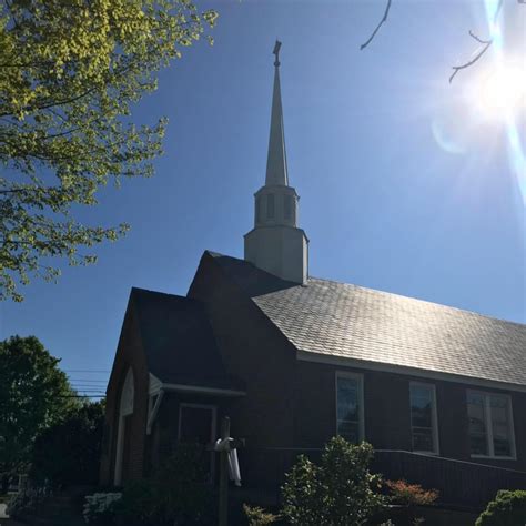 St Lukes Episcopal Church, Blackstone, VA - S Main & Church - Churches