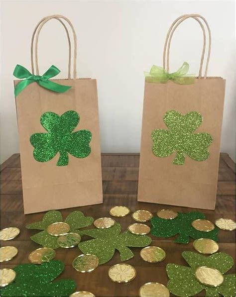 St Patricks Day Favor Bags & Treat Boxes - Oriental Trading