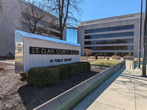 St clair county courthouse.  Clair County, including participant name or case nu...