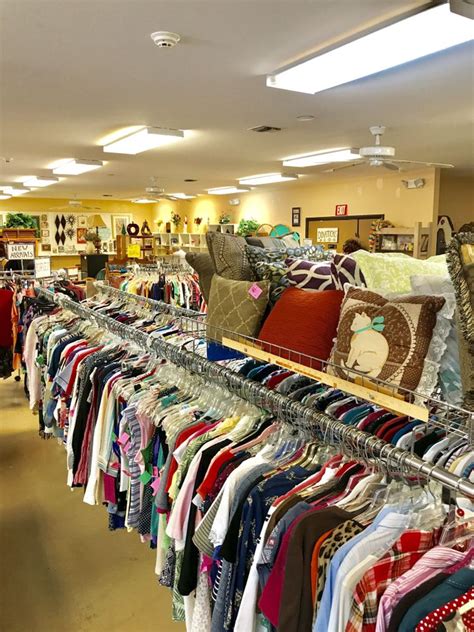 St francis animal rescue thrift store. Apr 16, 2019 · St. Francis Animal Rescue Thrift Store, Venice, Florida. 967 likes · 47 were here. We sell donated items to assist in funding our animal rescue. We appreciate your business. 