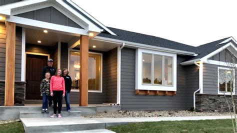 Zillow has 12 photos of this $455,000 4 beds, 2 baths, 2,616 Square Feet single family home located at 2941 James St, Billings, MT 59102 built in 1953. MLS …. 