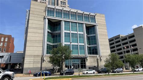 St louis city jail phone number. .  ...