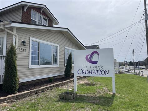 St louis cremation arnold.  Hutchens Funeral and Cremation Center in St.  Larry R.  ...