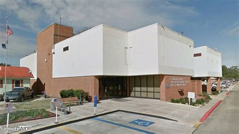 The St. Martin Parish Corrections I - Main Jail is located at 400 Saint Martin Street, , PO Box 247, St. Martinsville, LA, 70582. The facility is a minimum security jail with a capacity of around 551 inmates. To inquire about an inmate detained here or schedule a visitation, you can call 337-394-3017 or visit its official website.. 