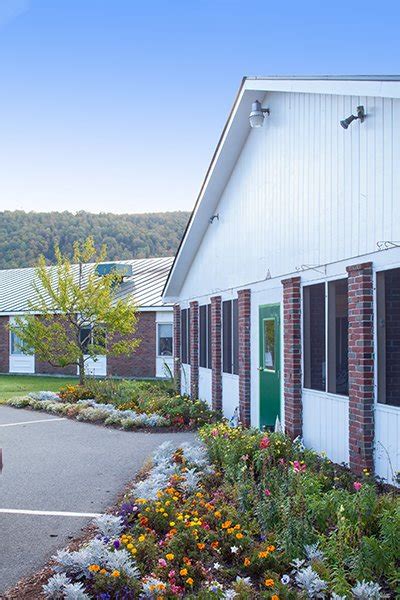 St. Johnsbury Health and Rehabilitation Center - Seniorly