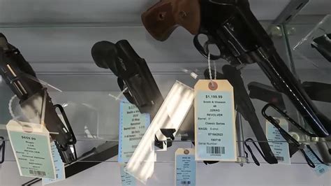 St. Louis Board of Aldermen pass open carry gun ban without permit