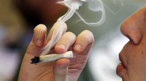 St. Louis County considers ban of smoking marijuana at public parks