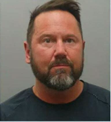 St. Louis County police sergeant accused of choking wife during ride from Wildwood pub