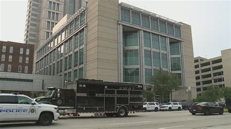 St. Louis Justice Center guard held hostage; charges likely