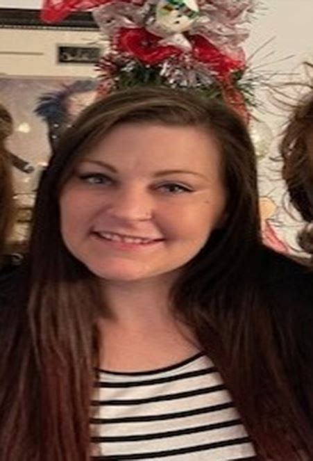 St. Louis Police seek assistance in finding missing 32-year-old Brittany Webb