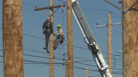St. Louis-area Ameren line workers prepare for international lineman's rodeo