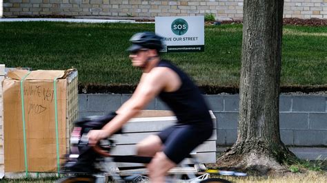St. Paul’s hotly debated Summit Avenue bike trail approaches key hearing. Things to know.