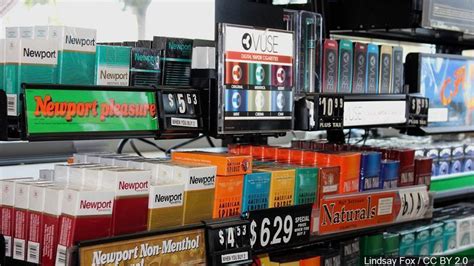 St. Paul likely to reduce tobacco shop licenses, eliminate tobacco vending machines