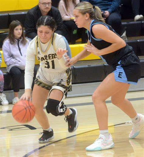 St. Peter girls struggle with turnovers in state tournament loss …