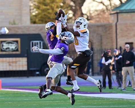 St. Thomas isn’t satisfied after closing out season with win over Valparaiso