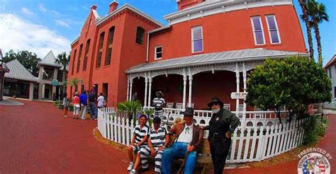 A tour through this attraction will show visitors what life was like as an inmate and how the Old Jail helped shape St. Augustine’s history. 60 Years of Service For nearly 60 years – until 1953 – the Old Jail served as the St. Johns County facility for petty thieves and hardened criminals..