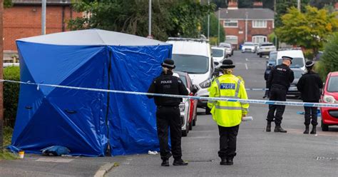 Stabbing in manchester last night.  It&rsquo;s not ok. 10pm on Sunday eve...