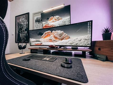Stacked curved monitors. HowStuffWorks takes a look at the unintended environmental consequences of cairn building. Advertisement If you've been out on a hiking trail lately, you've probably noticed them suddenly popping up everywhere – small, intentionally stacked... 