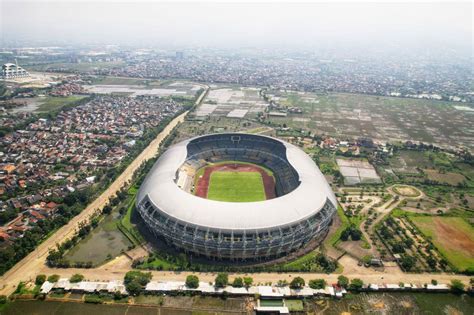 Stadion Gelora Bandung Lautan Api - Wikipédia