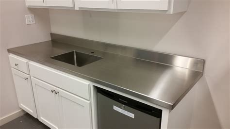 Stainless steel countertop with sink. The price per pound of stainless steel varies, but the current price for a pound of stainless steel is between $1 and $3, depending on the type. Stainless steel, along with other s... 