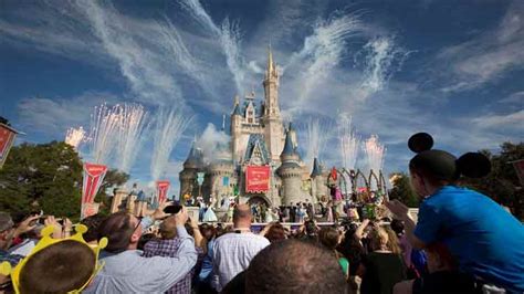 Stalled contract jeopardizes relations between new Disney governing body and firefighters