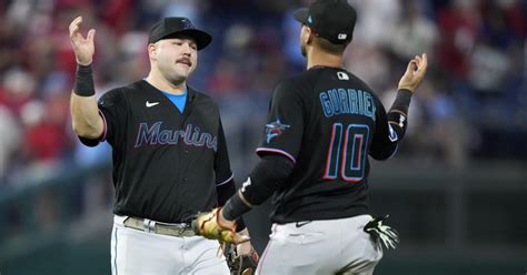 Stallings, Sánchez homer in Marlins’ 3-2 victory over Phillies