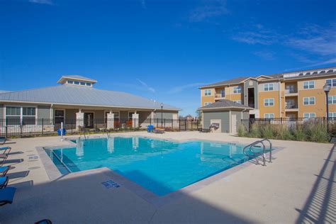 Stallion pointe apartments reviews. Things To Know About Stallion pointe apartments reviews. 