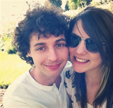 Who is Stampys wife? In real life, Sqaishey is in a relationship with Stampy which started not long after the Sky Den series began, and on 28th July 2018, they announced that they are finally engaged. ... Stampy has currently three active helpers, William Beaver, Polly Reindeer, and Fizzy Elephant, all of whom are Stampy's neighbours.. 