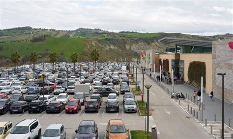 Stand su nuove tecnologie dell’Alessandrini Marino di Teramo al …