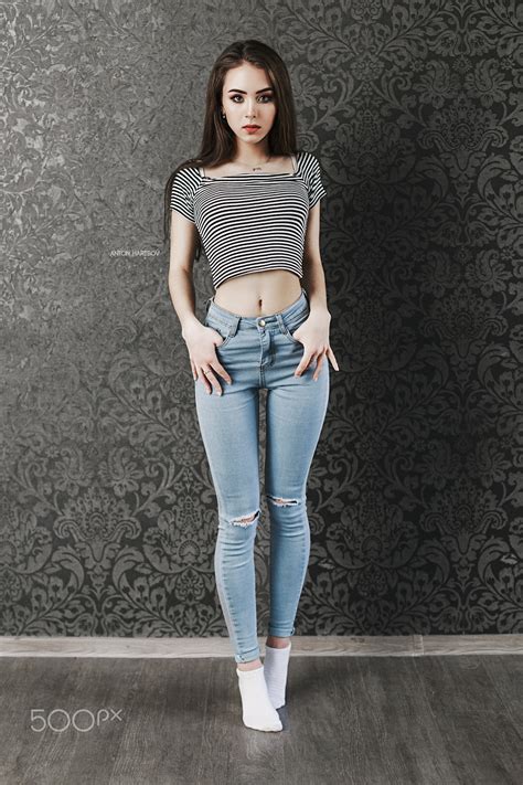 Standing jeans. Mar 6, 2024, 11:16 AM PST. Rachel Zoe told Business Insider she can't stand the Gen Z baggy jeans trend. Stefanie Keenan/Getty Images. Celebrity stylist Rachel Zoe told BI … 