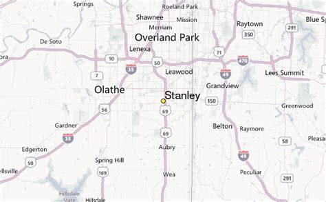 Stanley ks. Light is Blue/Purple. Light is flickering. Light is Completely Out. Light is Damaged/Hazardous Condition. 